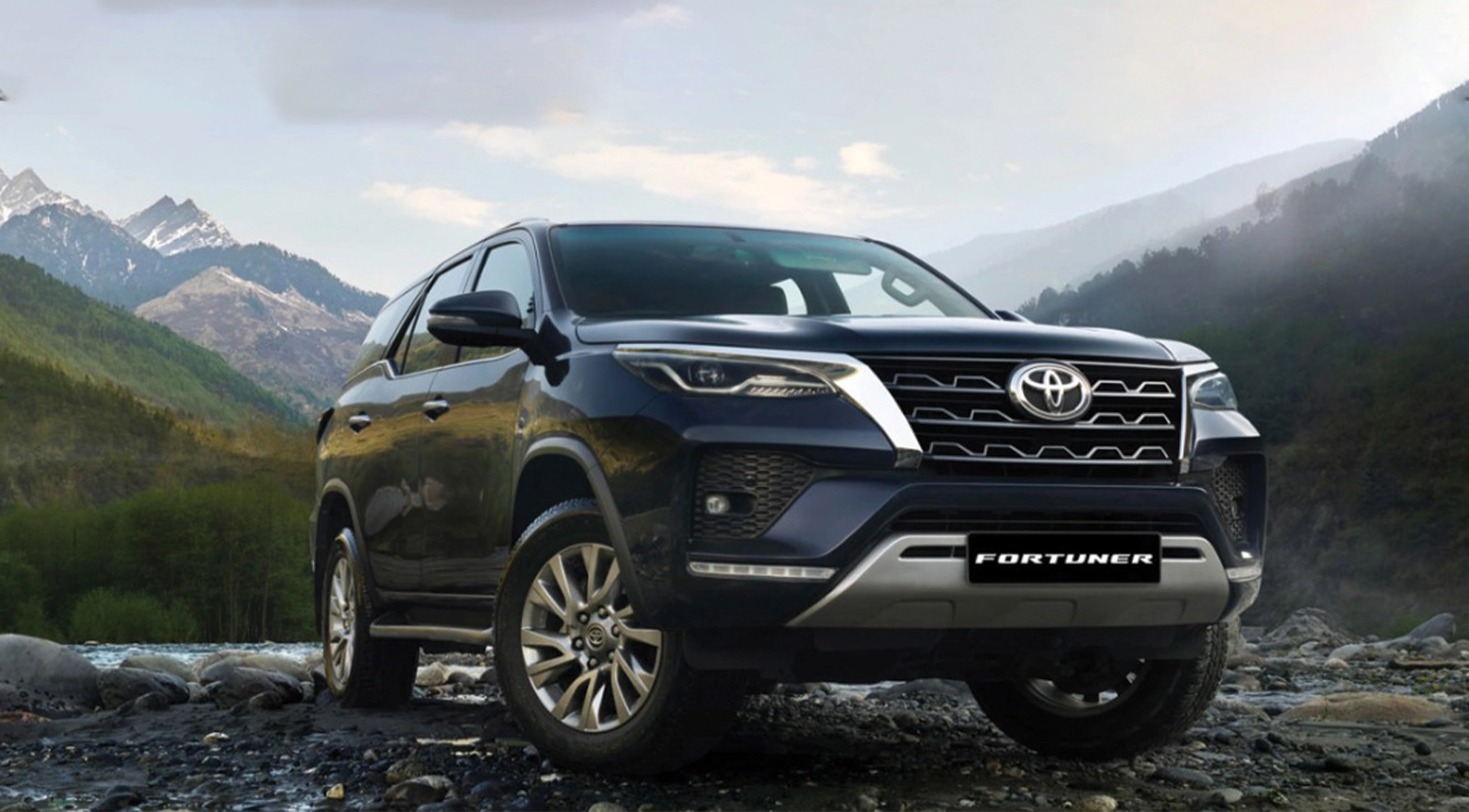 Toyota Fortuner Taxi Service in Roorkee